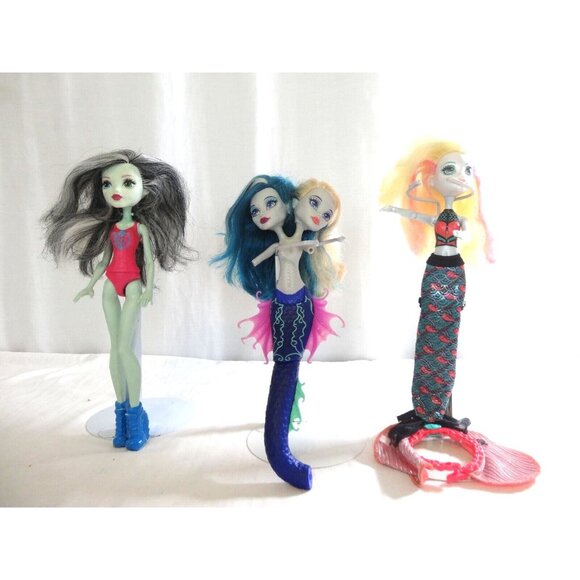 Monster High Frankie Stein DollGhoul Spirit Cheerleader + Twins Serpentine + L